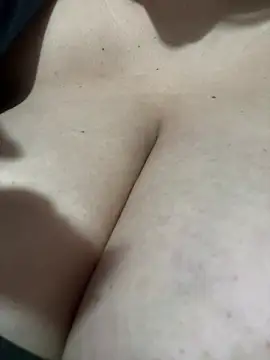 daianaspencer online show from March 21, 2025, 12:50 pm