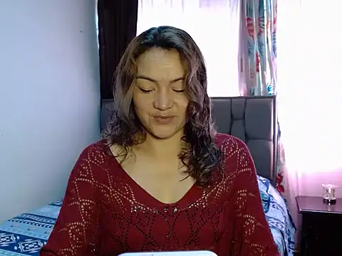 PenelopeMist online show from May 14, 2026, 6:27 pm