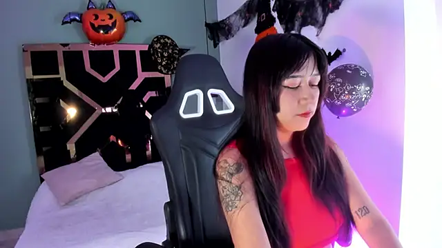 Samantha spencer online show from October 13, 2025, 3:52 am