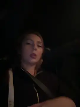 hotamanda01 online show from March 26, 2026, 6:28 pm