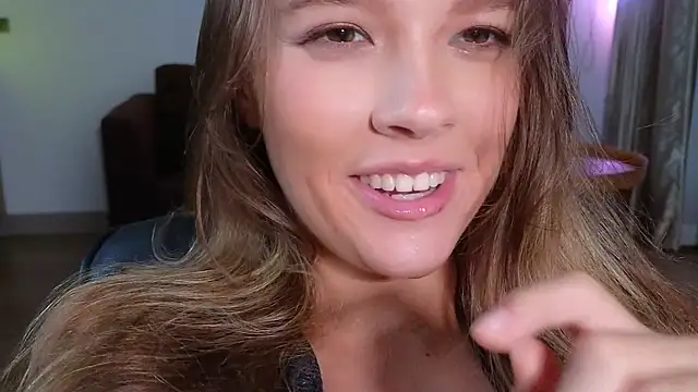 Snapshot of DemiDee chatting on October 10, 2025, 4:52 pm DemiDee online show from October 10, 2025, 4:52 pm