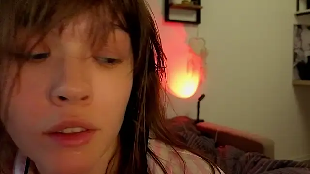 DemiDee online show from May 16, 2026, 5:56 pm