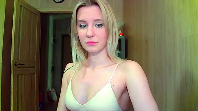 Caramel piegirl online show from June 3, 2026, 10:47 pm