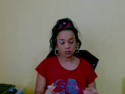 1fiestyalpha online show from October 19, 2025, 8:39 am