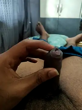 Tamil small cock online show from February 25, 2026, 3:07 am