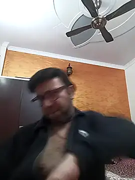 innocentboy1987 online show from February 13, 2025, 11:06 am