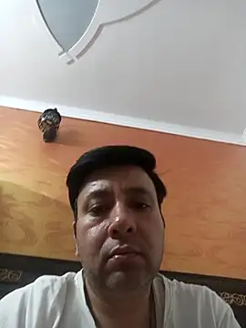 innocentboy1987 online show from April 23, 2026, 3:46 pm