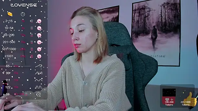 Snapshot of PhilippaAdamas chatting on February 20, 2025, 2:40 am PhilippaAdamas online show from February 20, 2025, 2:40 am