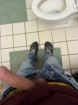 Snapshot of zay_01 chatting on March 5, 2026, 1:24 am zay 01 online show from March 5, 2026, 1:24 am