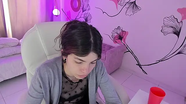 Snapshot of Isabela_Fiorelli chatting on April 19, 2026, 1:34 pm Isabela Fiorelli online show from April 19, 2026, 1:34 pm