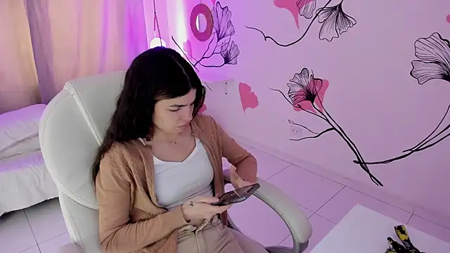 Snapshot of Isabela_Fiorelli chatting on April 17, 2026, 1:36 pm Isabela Fiorelli online show from April 17, 2026, 1:36 pm