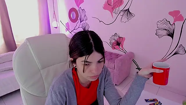 Snapshot of Isabela_Fiorelli chatting on April 18, 2026, 1:24 pm Isabela Fiorelli online show from April 18, 2026, 1:24 pm