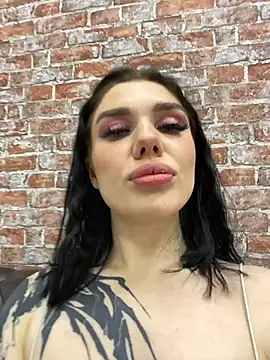 MaeveMoon online show from November 29, 2025, 5:35 pm