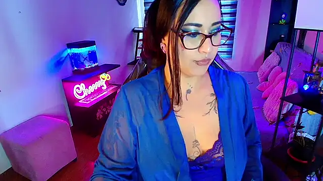 Snapshot of cherryy_bombshelll chatting on May 20, 2026, 2:36 pm cherryy bombshelll online show from May 20, 2026, 2:36 pm