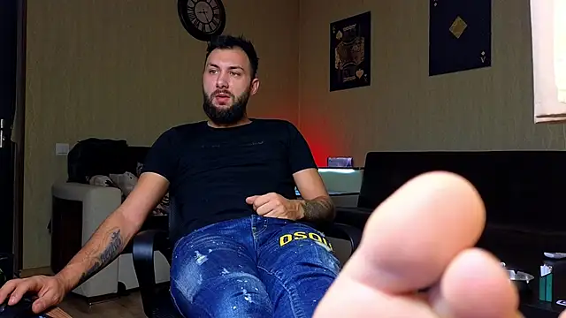 JamieNoxus online show from October 7, 2025, 5:30 am