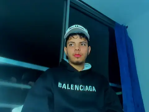 Alessandro 1610 online show from October 2, 2025, 5:55 am