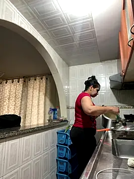 Carola-Ross online show from November 3, 2025, 6:11 pm