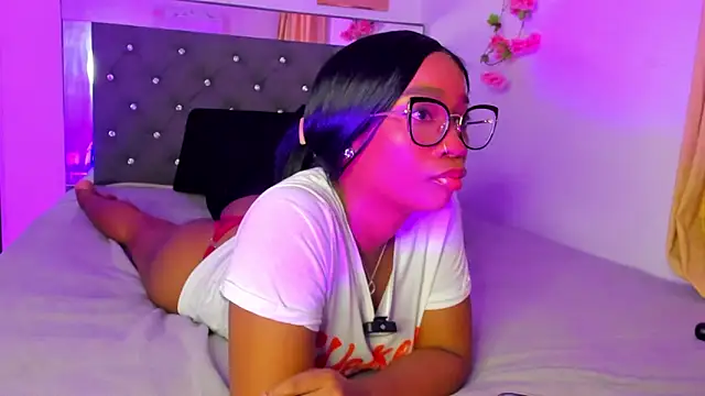 blackgril12 online show from May 15, 2026, 9:46 pm