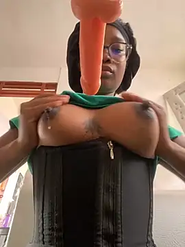 blackgril12 online show from February 18, 2025, 4:47 pm