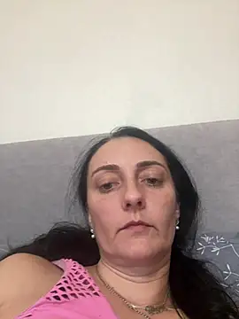 Miroslava1247 online show from April 5, 2026, 4:02 pm