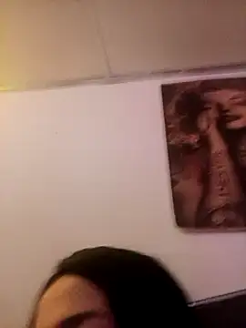 kimbadazz online show from March 10, 2025, 4:17 am