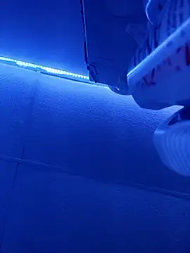 kimbadazz online show from March 21, 2025, 5:00 am