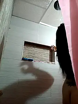 kimbadazz online show from March 9, 2025, 9:46 pm