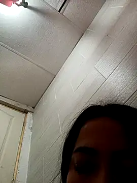 kimbadazz online show from March 1, 2025, 5:42 am