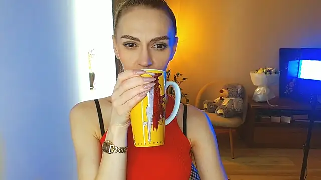 Lady Sunshine  online show from March 8, 2026, 7:22 am