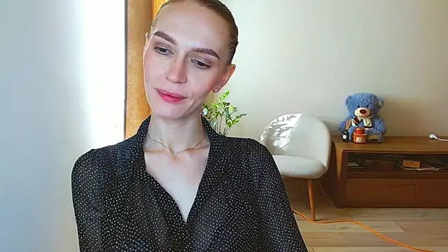 Lady Sunshine  online show from April 13, 2026, 5:44 am