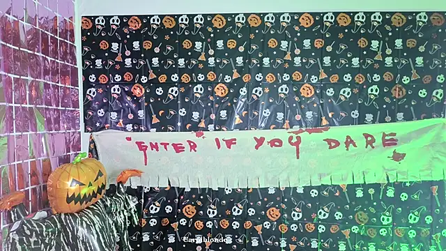 Carolblonde online show from November 2, 2025, 10:26 pm