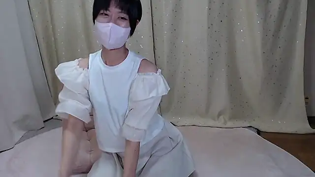 Snapshot of ASAHI_chan chatting on September 19, 2025, 12:20 pm ASAHI chan online show from September 19, 2025, 12:20 pm