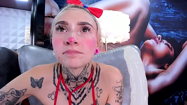 Snapshot of miss___angel chatting on March 3, 2025, 9:05 pm miss angel online show from March 3, 2025, 9:05 pm