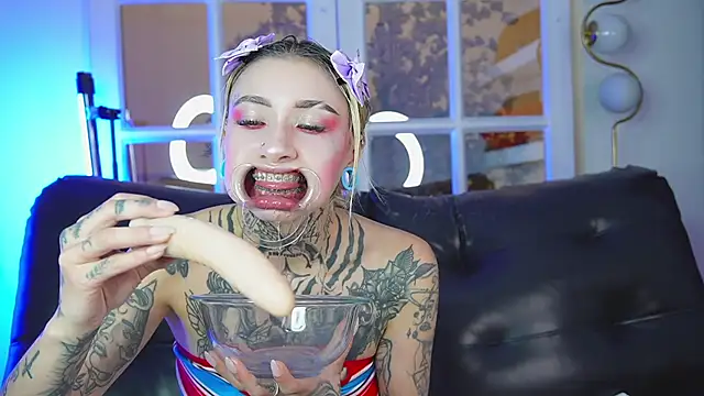 miss   angel online show from April 1, 2026, 1:41 pm