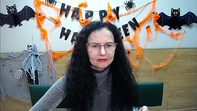 Miroslava Happi online show from November 3, 2025, 6:40 am