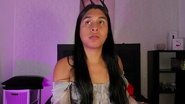 Selena fox7 online show from February 13, 2026, 3:28 am