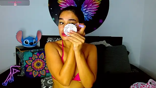 Ana Riderr online show from April 19, 2026, 5:52 am