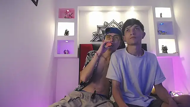 MaikyCooper online show from March 3, 2025, 4:10 am