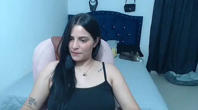 Snapshot of atenea_02_love chatting on February 23, 2025, 5:34 am atenea 02 love online show from February 23, 2025, 5:34 am