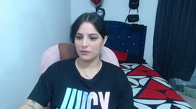 Snapshot of atenea_02_love chatting on March 1, 2025, 3:53 am atenea 02 love online show from March 1, 2025, 3:53 am