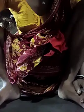 Snapshot of CuteRani001 chatting on September 20, 2025, 4:06 am CuteRani001 online show from September 20, 2025, 4:06 am