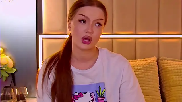 AlexaBright online show from October 16, 2025, 5:54 pm