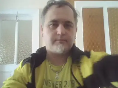 Snapshot of Szolga10 chatting on February 16, 2025, 11:16 am Szolga10 online show from February 16, 2025, 11:16 am