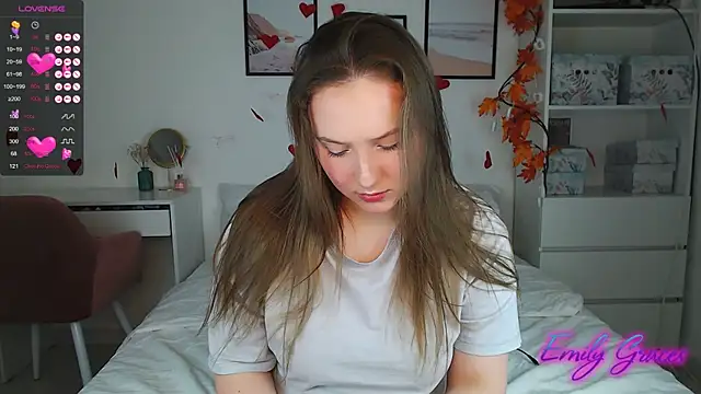 Snapshot of EmilyxxGraces chatting on February 28, 2025, 9:23 pm EmilyxxGraces online show from February 28, 2025, 9:23 pm