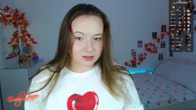 Snapshot of EmilyxxGraces chatting on October 12, 2025, 10:22 pm EmilyxxGraces online show from October 12, 2025, 10:22 pm