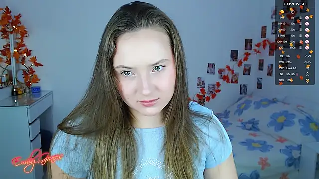 Snapshot of EmilyxxGraces chatting on October 13, 2025, 7:26 pm EmilyxxGraces online show from October 13, 2025, 7:26 pm