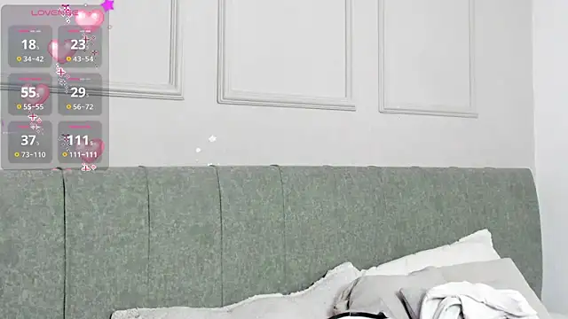 elizabeth 20 online show from November 7, 2025, 7:07 pm