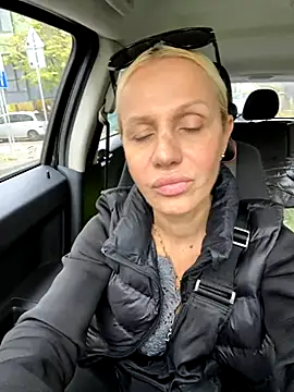 DeboraXporn online show from November 10, 2025, 6:29 am