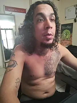 Rican8inches online show from February 20, 2025, 9:31 pm