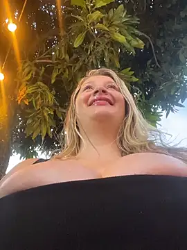 aurora coldd online show from November 11, 2025, 10:37 pm